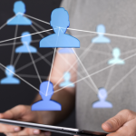 Antonio Fernando Ribeiro destaca que o networking estratégico é essencial para acelerar o crescimento profissional.