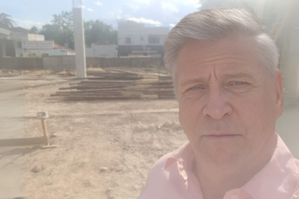Ricardo Chimirri Candia apresenta práticas de economia circular na construção civil, promovendo sustentabilidade através do reaproveitamento inteligente de materiais.